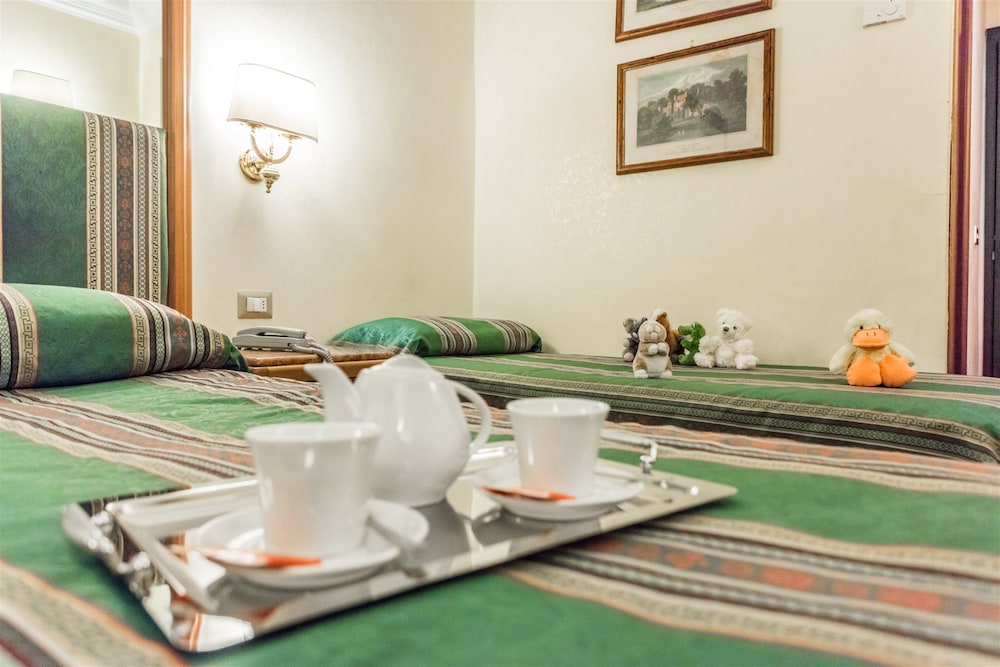 

Olbia - Roma - Raeli Hotel Archimede