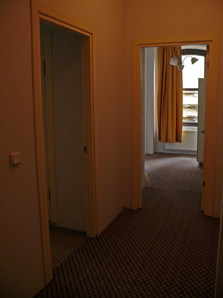 

Napoli - Istanbul - Budak Residence
