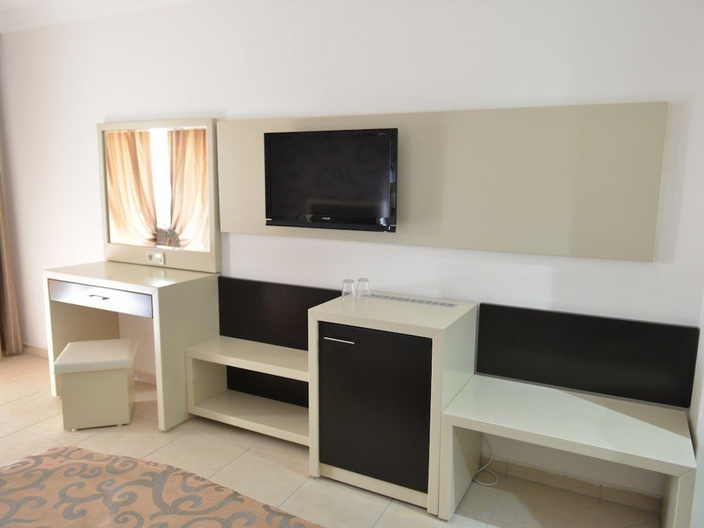 

Bologna - Avsallar - Asrın Beach Hotel - All Inclusive