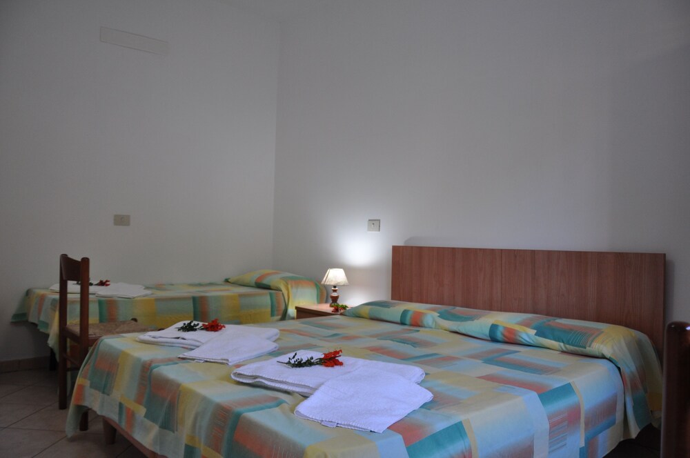 

Bologna - Ricadi - Rosy Hotel Residence