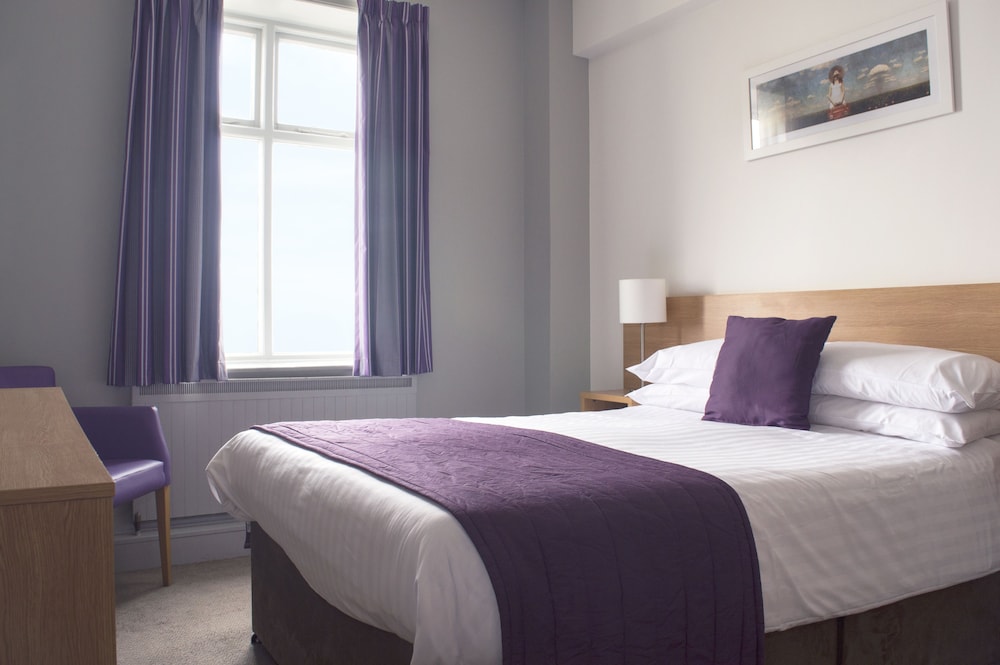 

Bari - Fort William - The Caledonian Hotel