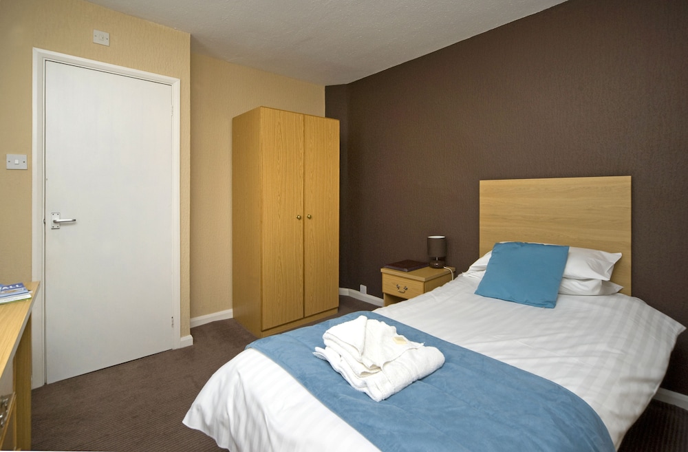 

Catania - Fort William - The Caledonian Hotel