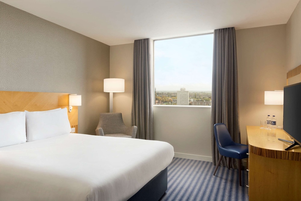 

Milano - Kenilworth - Ramada Hotel & Suites By Wyndham Coventry