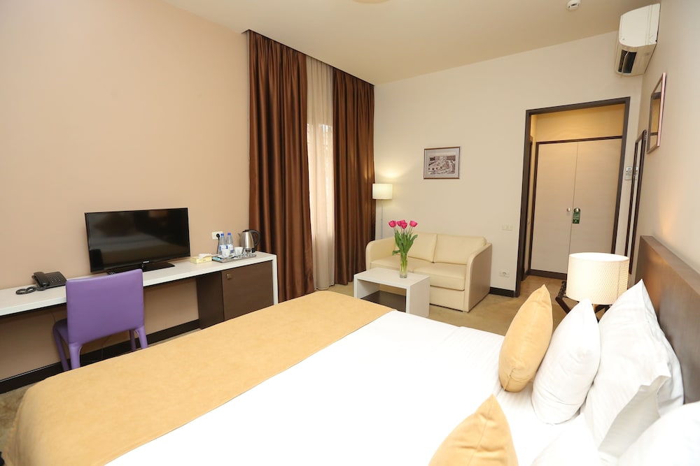 

Milano - Yerevan - My Hotel Yerevan