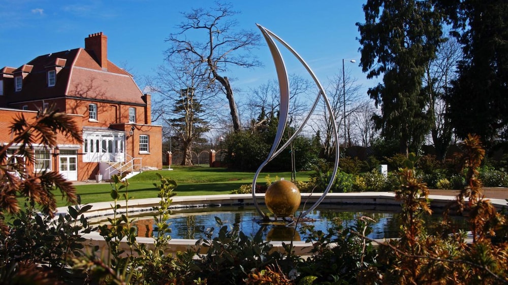 

Napoli - West Drayton - The Pinewood Hotel