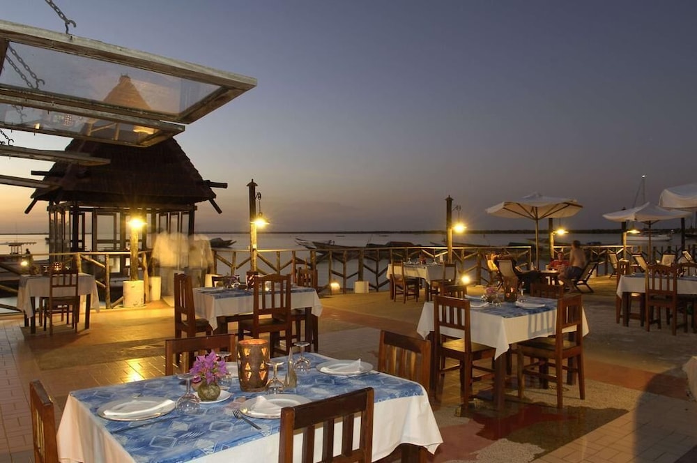 

Milano - Ziguinchor - Hôtel Kadiandoumagne