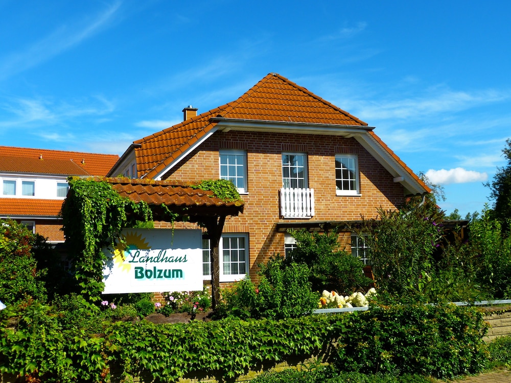 Lehrte - Landhaus Bolzum