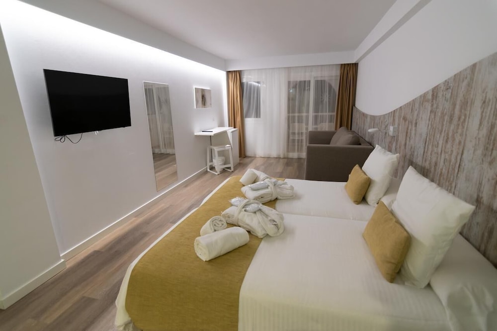 

Bologna - Cala Ratjada - R2 Bahia Cala Ratjada - Adults Only