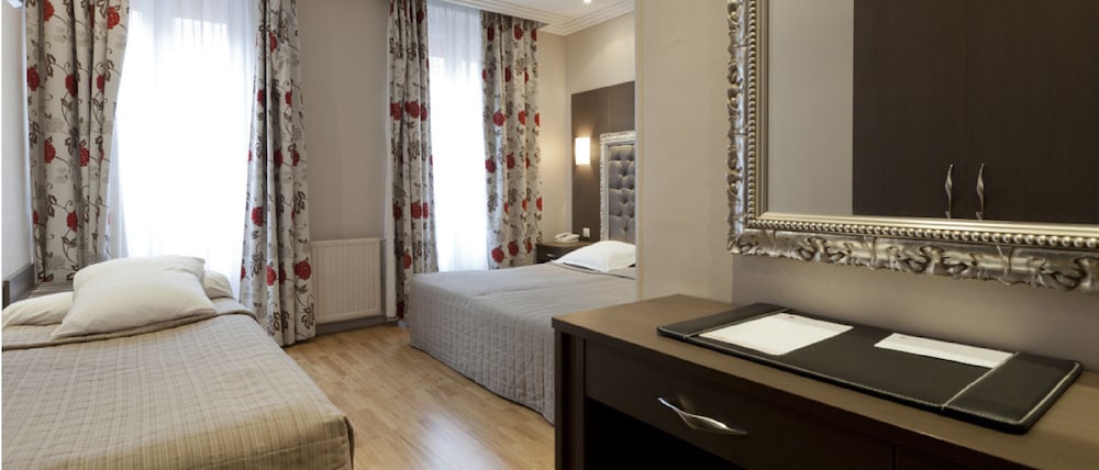 

Bari - La Courneuve - Hotel Riviera Renovated