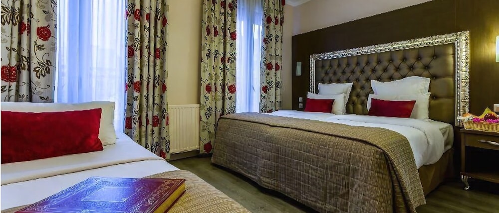 

Catania - La Courneuve - Hotel Riviera Renovated