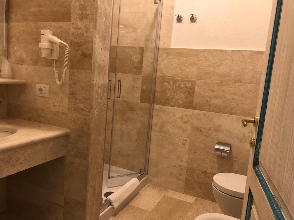 

Bologna - Alghero - Hotel Riviera