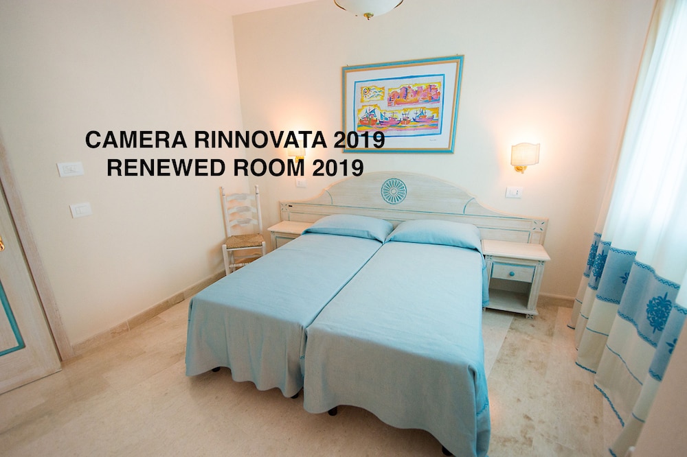 

Milano - Sardegna, Mare Italia - Hotel Riviera