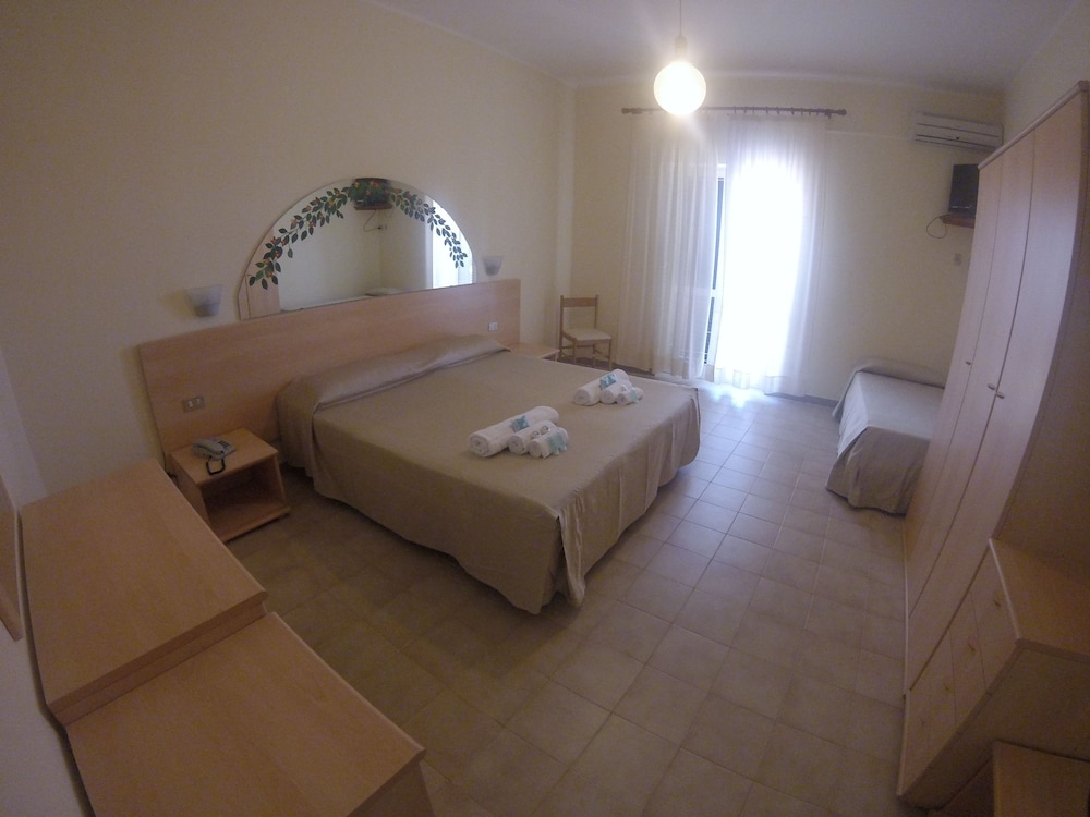 

Bologna - Fertilia - Hotel Riviera