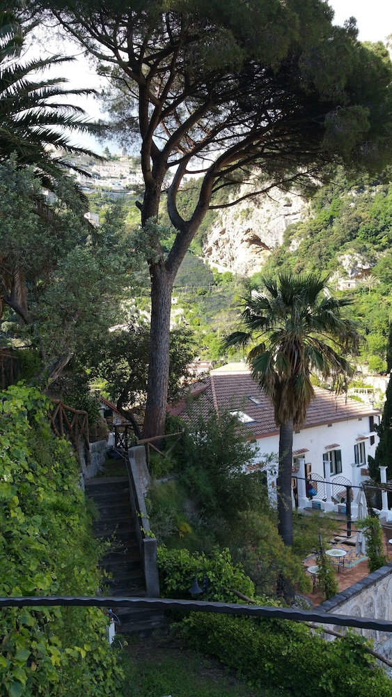 

Milano - Scala - Hotel Villa Annalara charme and relax