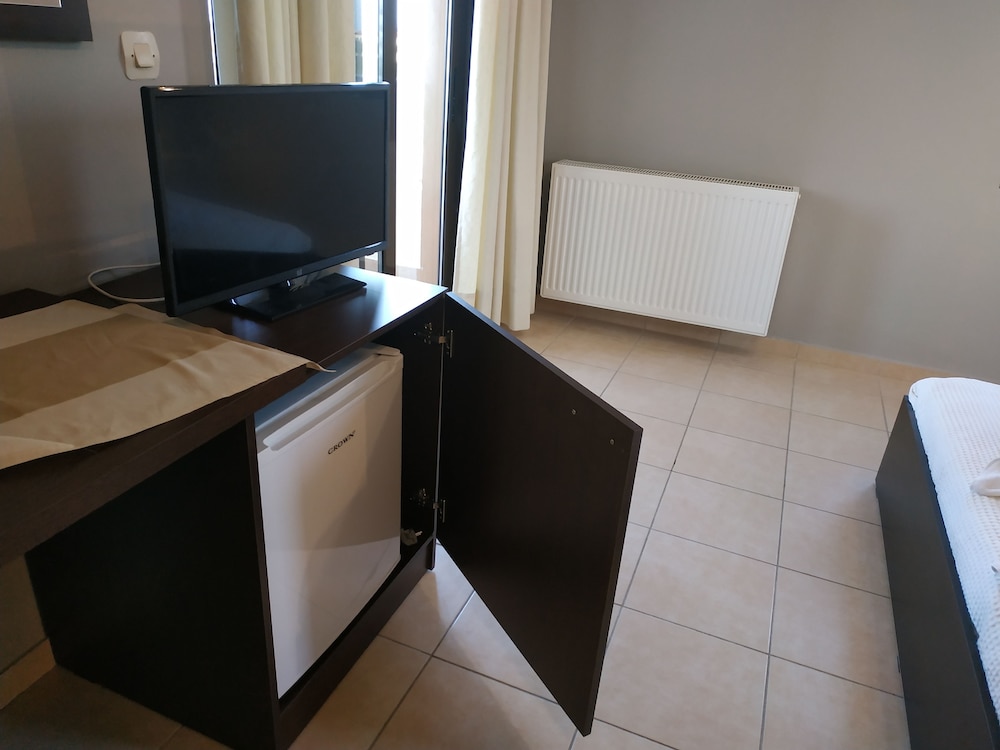 

Roma - Kolimbari - Villa Gereoudis Apartments with Sea View & Pool