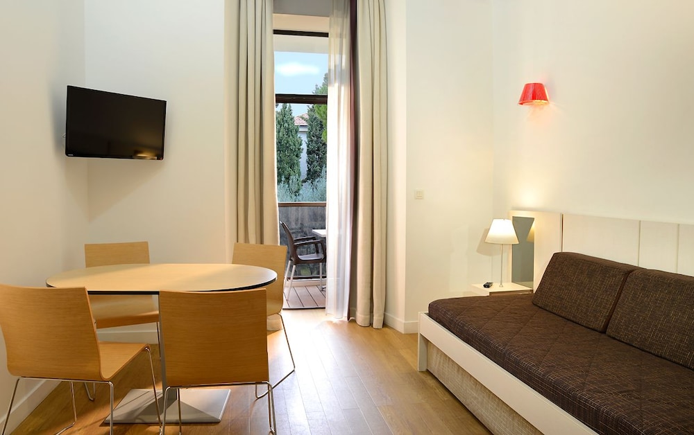 

Bologna - Antibes - Juan Les Pins - Résidence Residéal Premium Cannes
