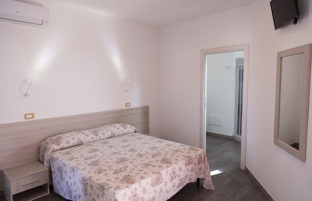 

Milano - Tropea - Luzia Agriresort