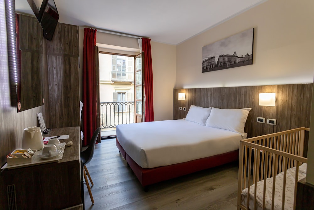 

Napoli - Pino Torinese - Hotel Urbani