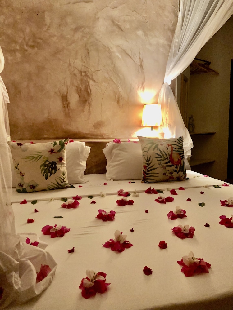 

Napoli - Kiwengwa - Bahati Villa