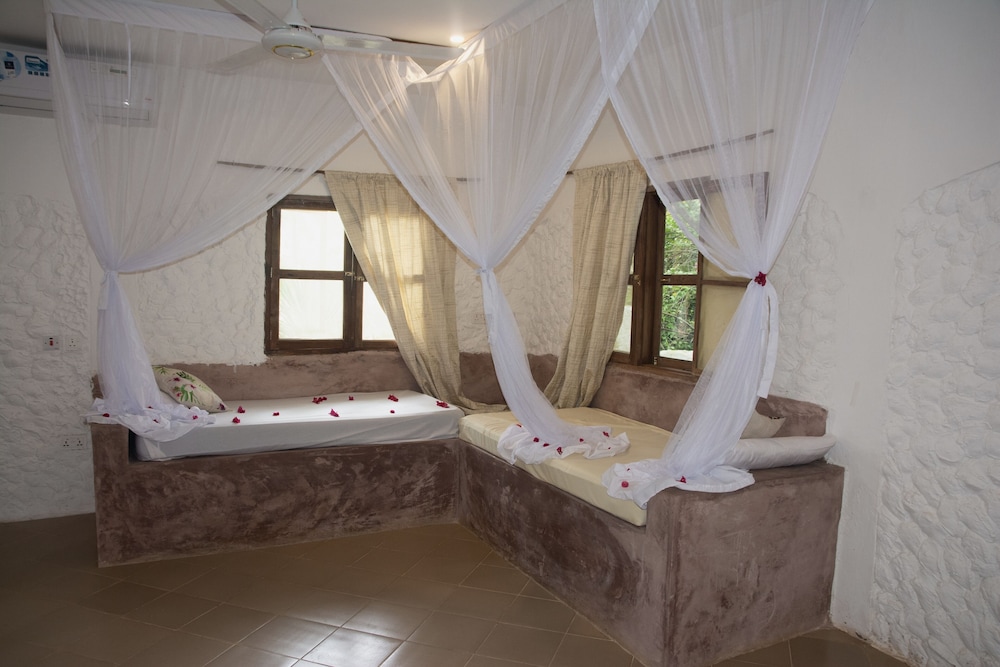 

Verona - Kiwengwa - Bahati Villa