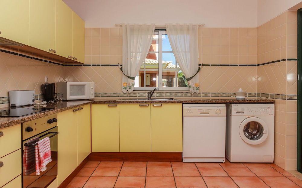 

Milano - Carvoeiro - Colina da Lapa & Villas