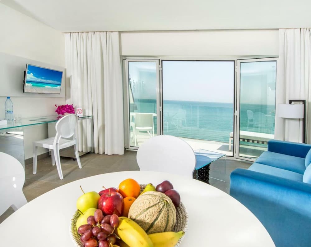 

Milano - Gorée - Hotel Lagon 2