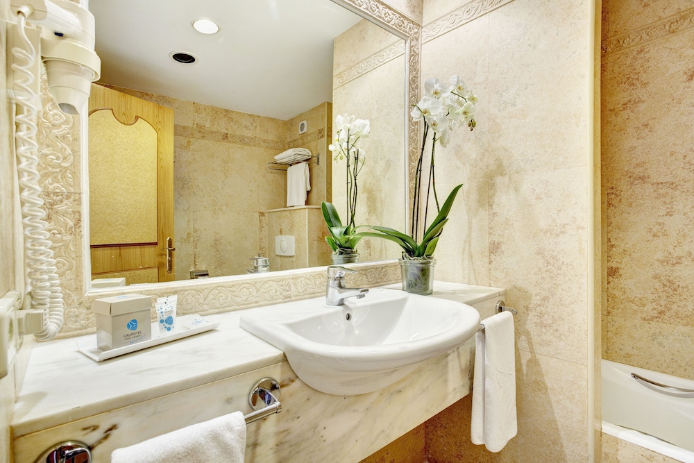 

Roma - Santa Eulalia del Río - Grupotel Santa Eulària & Spa - Adults Only