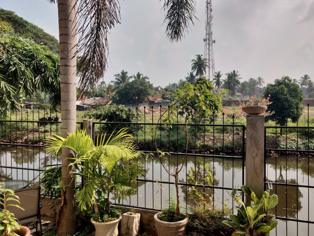 

Milano - Negombo - Hotel Villa kapuru