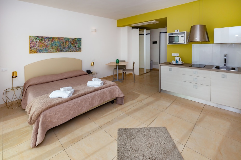 

Milano - Acireale - Zeus Hotel - Aparthotel - Meeting & Congress