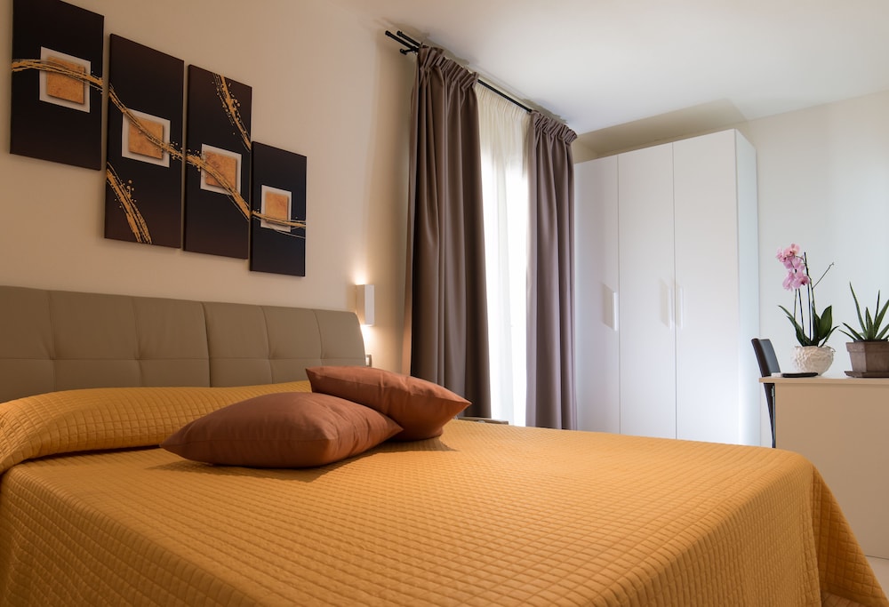 Lamezia Terme - Villasimius, Sardegna - Xenia Hotel