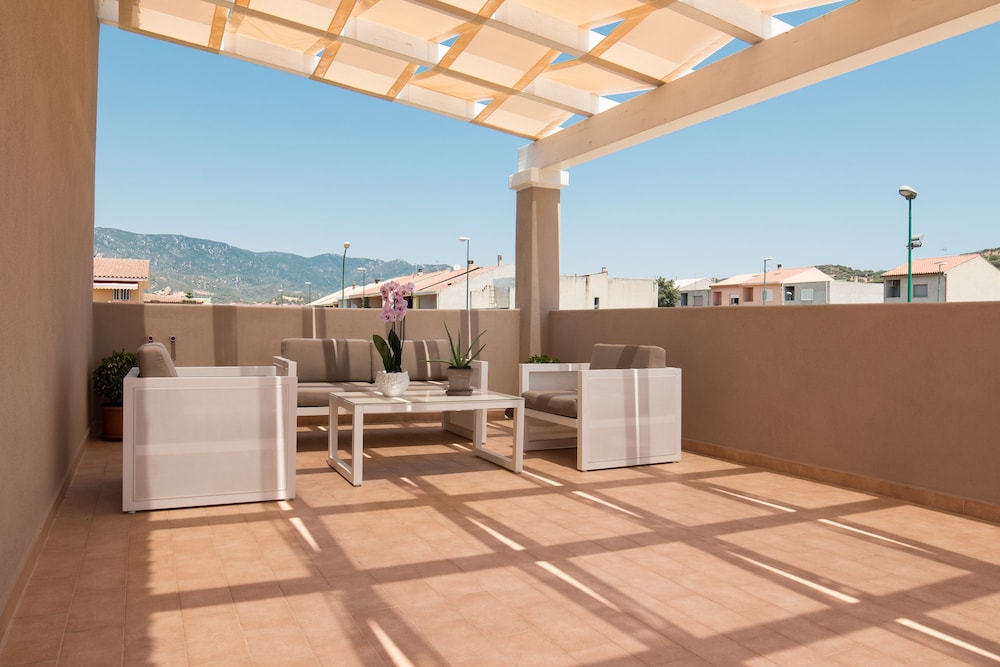 

Bari - Villasimius, Sardegna - Xenia Hotel