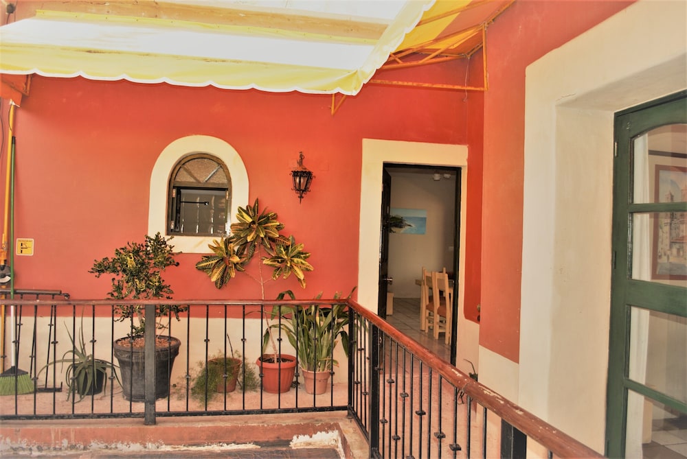 

Napoli - Isla Mujeres - Hotel Belmar