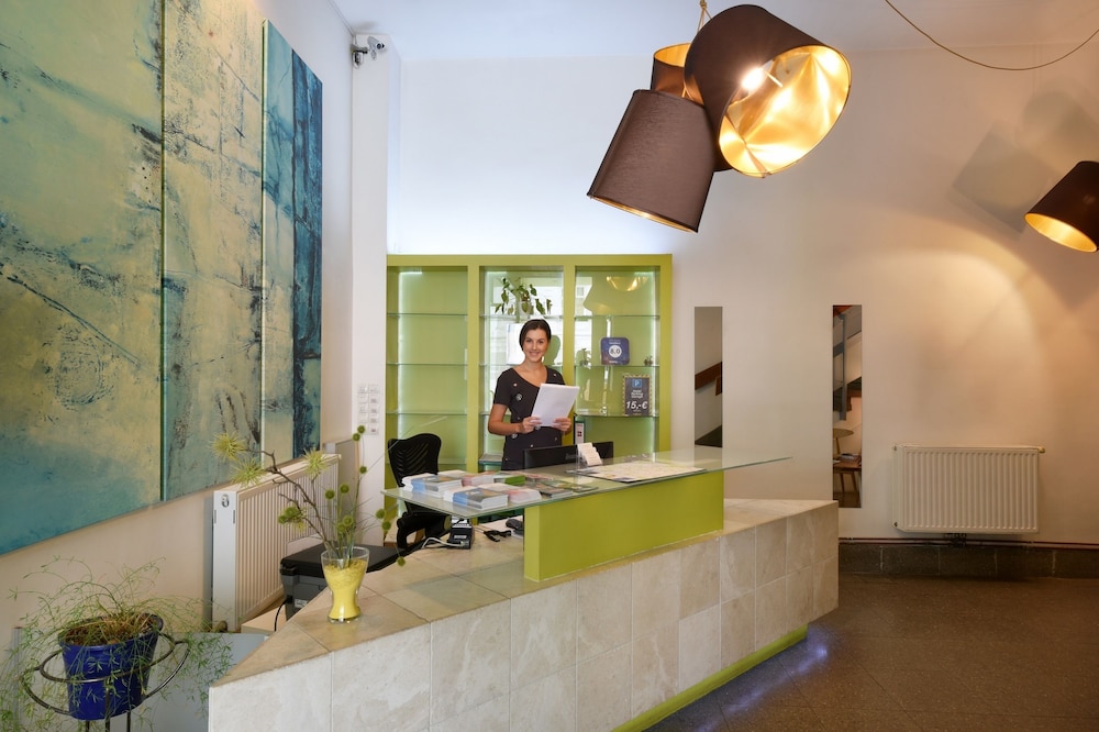 

Cagliari - Vienna - Hotel Mocca