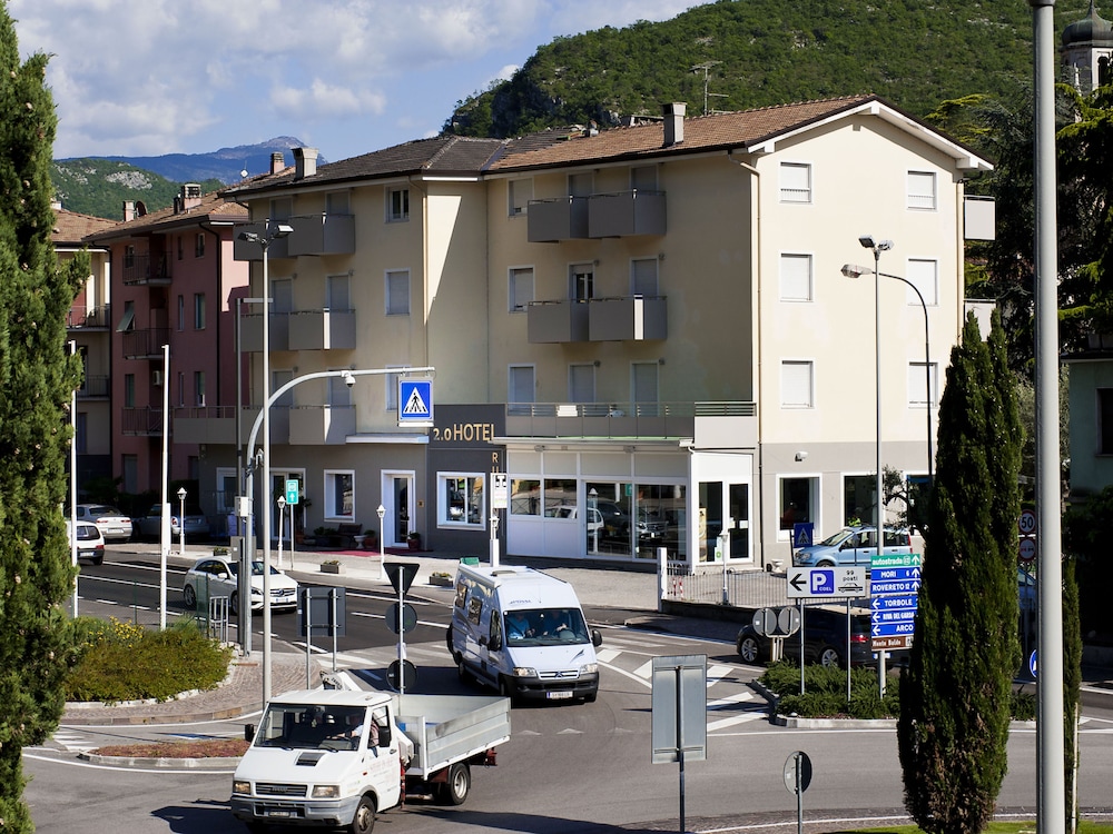 

Bari - Nago-Torbole - Hotel Rubino