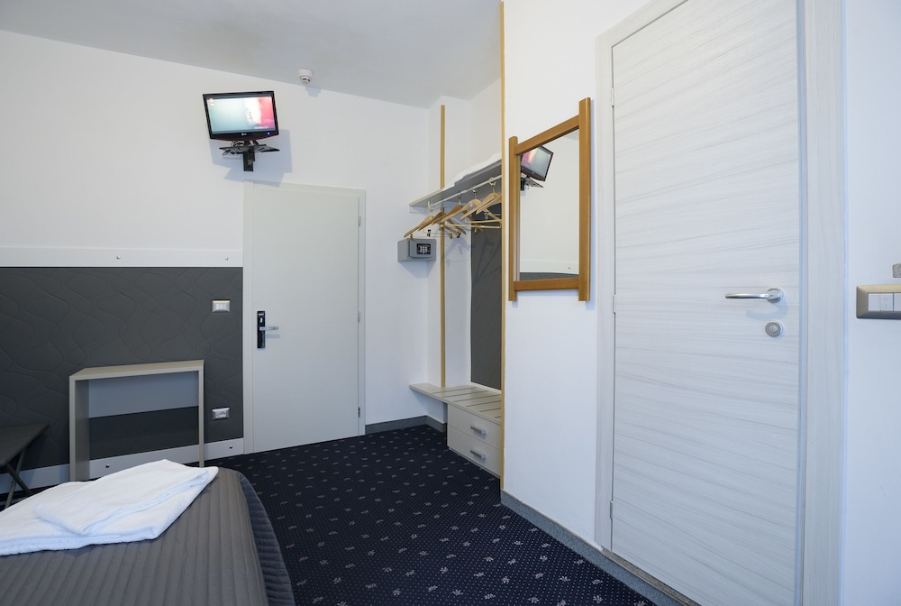 

Venezia - Riva del Garda - Hotel Rubino