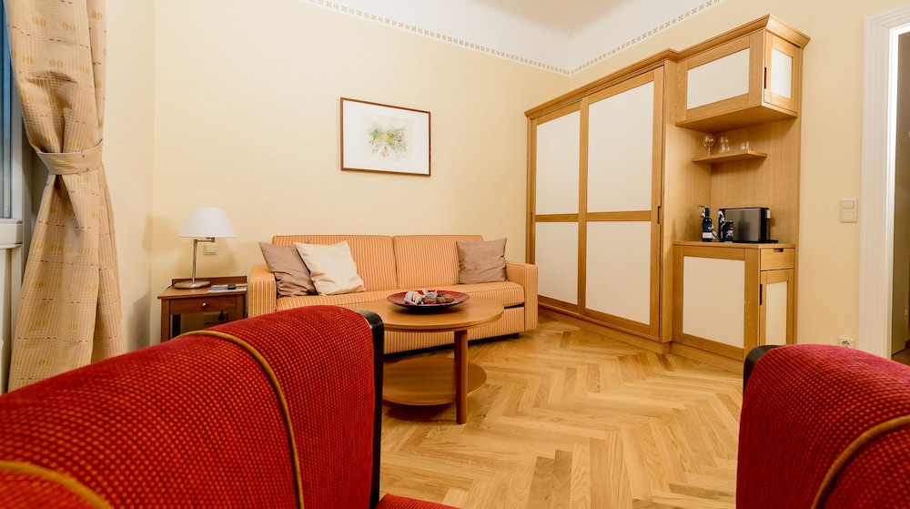 

Napoli - Guntramsdorf - Hotel Herzoghof