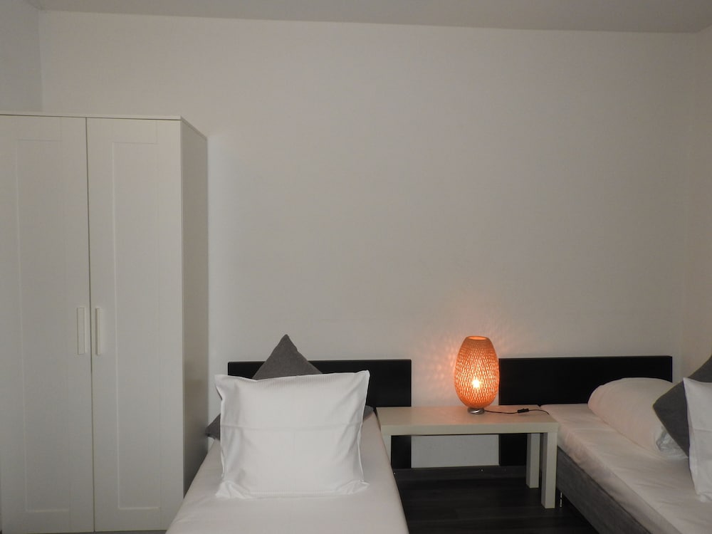 

Roma - Dübendorf - INSIDE Five