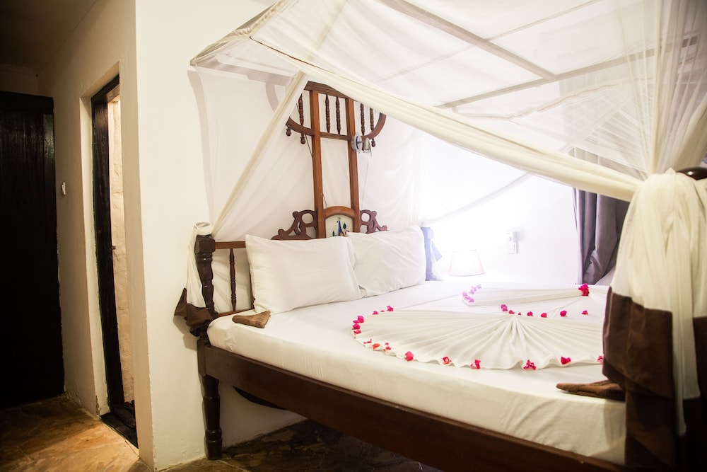 

Roma - Marumbi - Moonshine Uroa Boutique Hotel