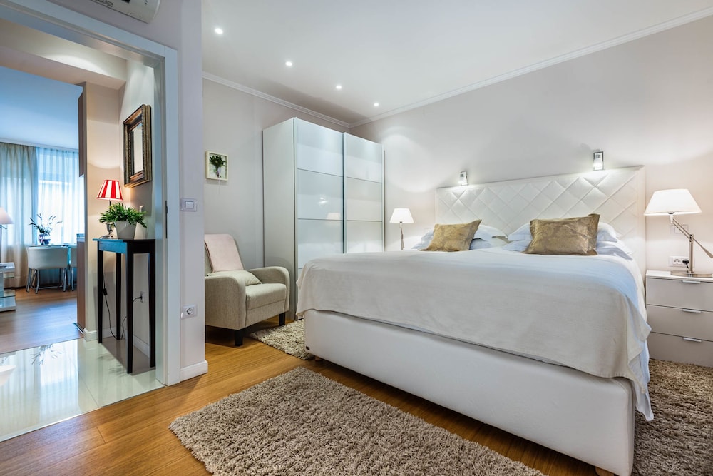 

Milano - Zagabria - Madison Luxury Apartments & Rooms