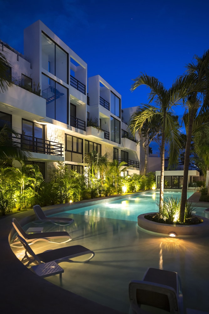 

Roma - Akumal - Anah Tulum
