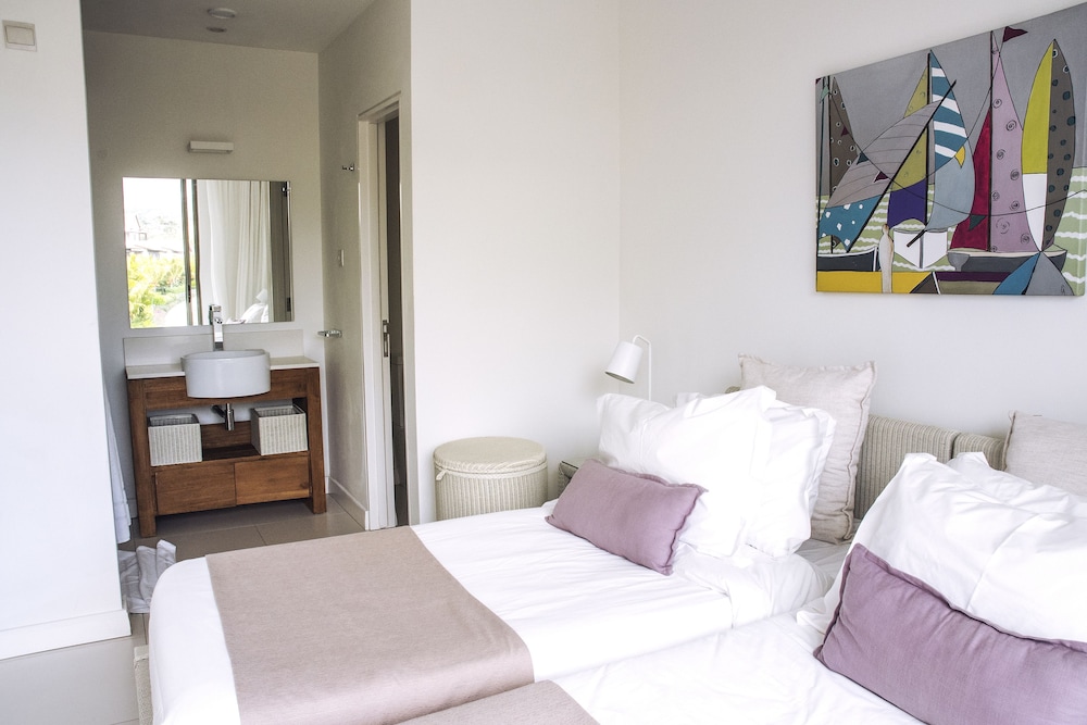 

Milano - Black River - West Island by Horizon Holidays
