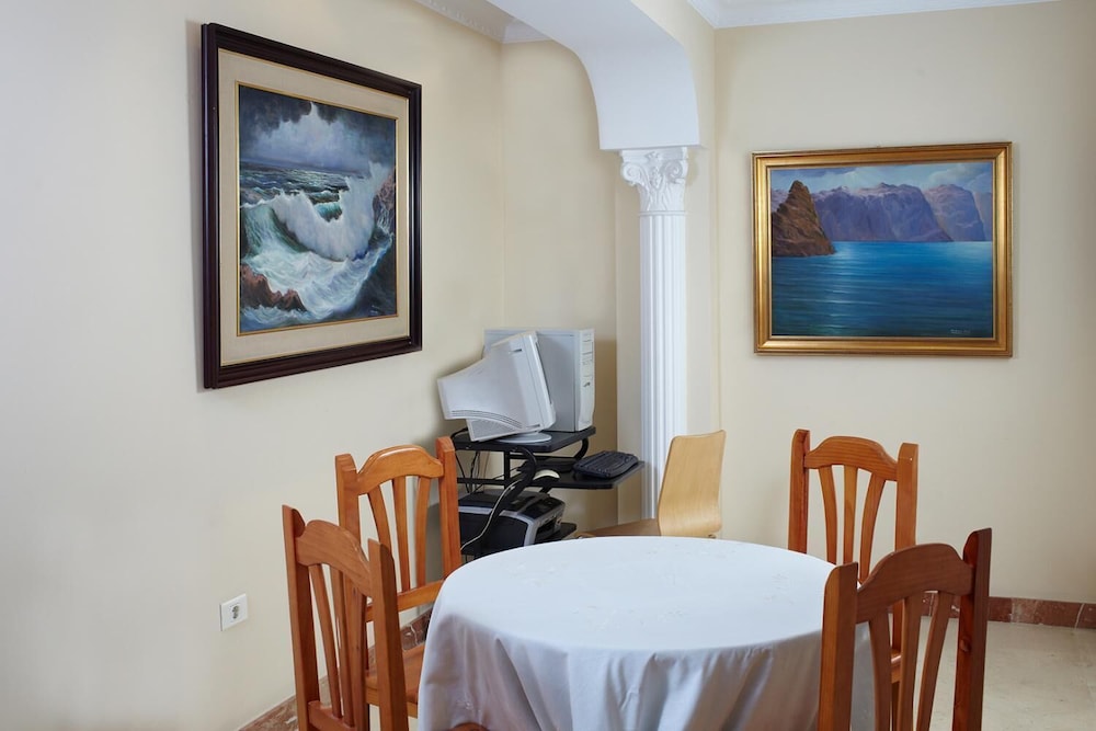 

Pisa - Santa Cruz de Tenerife - Hotel Tanausu
