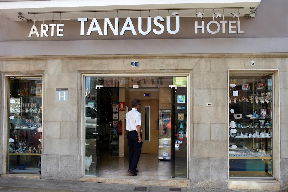

Genova - Santa Cruz de Tenerife - Hotel Tanausu