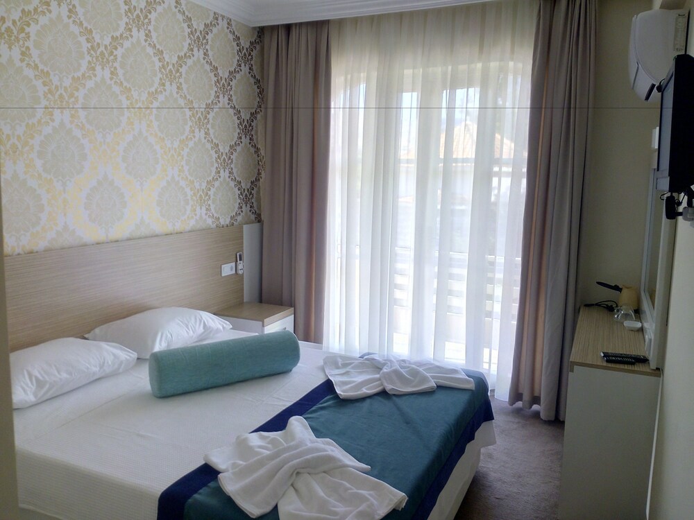 

Milano - Selçuk - Nicea Hotel