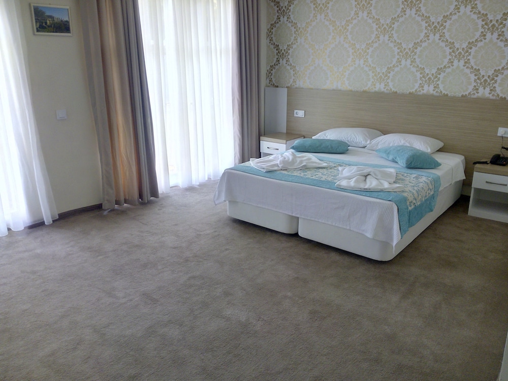 

Milano - Selçuk - Nicea Hotel