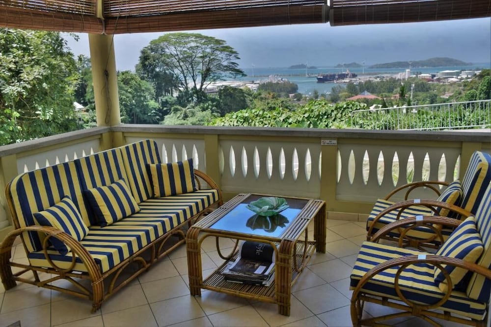 

Catania - St Anne Island - Hotel Bel Air