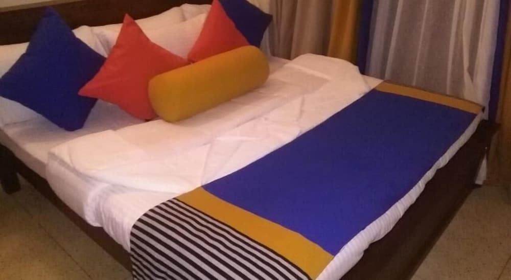 

Roma - Kalutara - Mahakumara White House Hotel