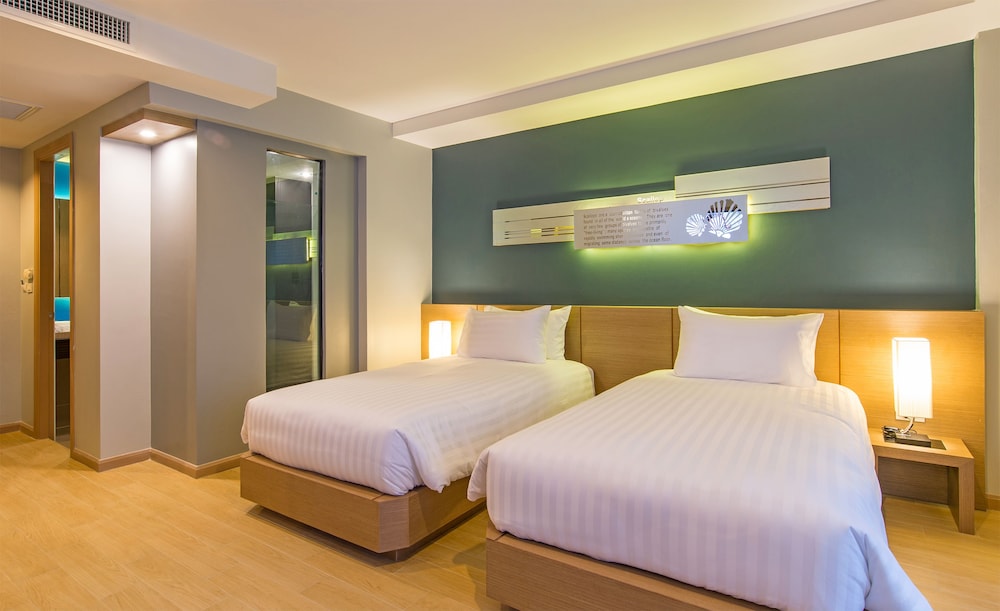 

Roma - Ao Nang Beach - AVA SEA Resort Krabi, Ao Nang Beach