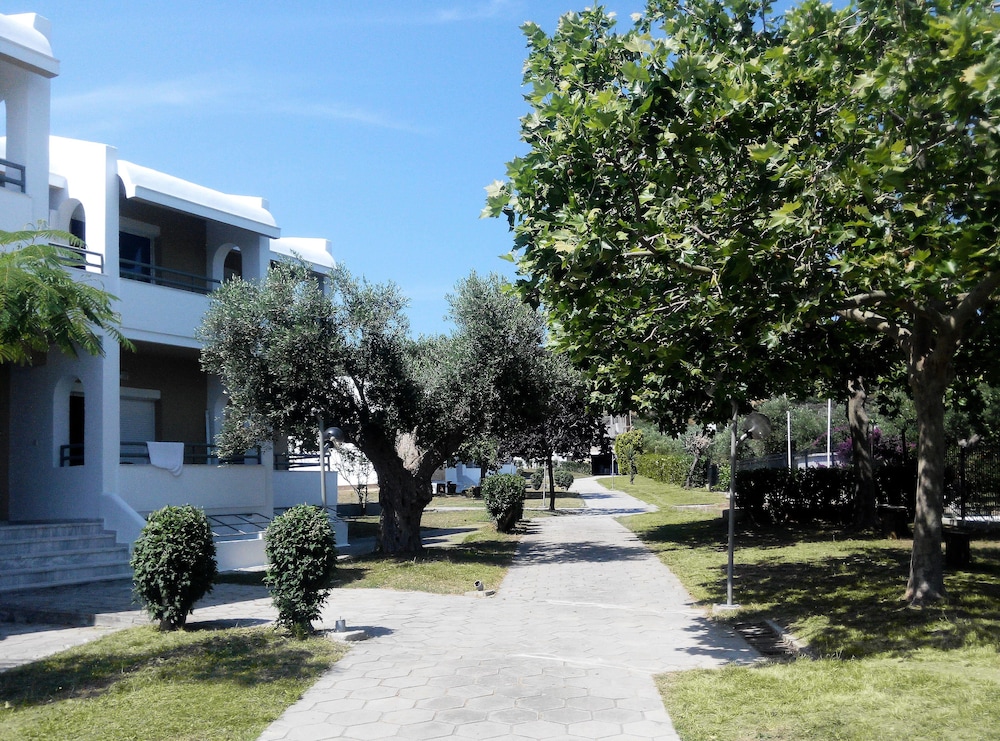 

Napoli - Kassandra-Hanioti - Skion Palace Beach Hotel - Bungalows Boutique