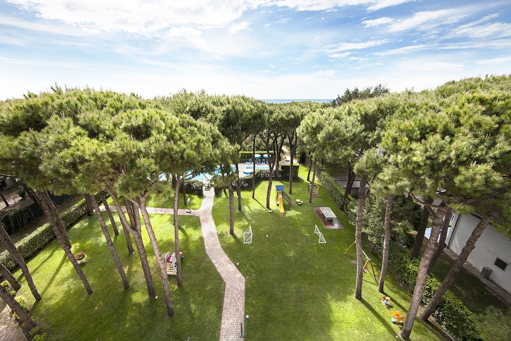 

Milano - Jesolo - Aparthotel La Pineta